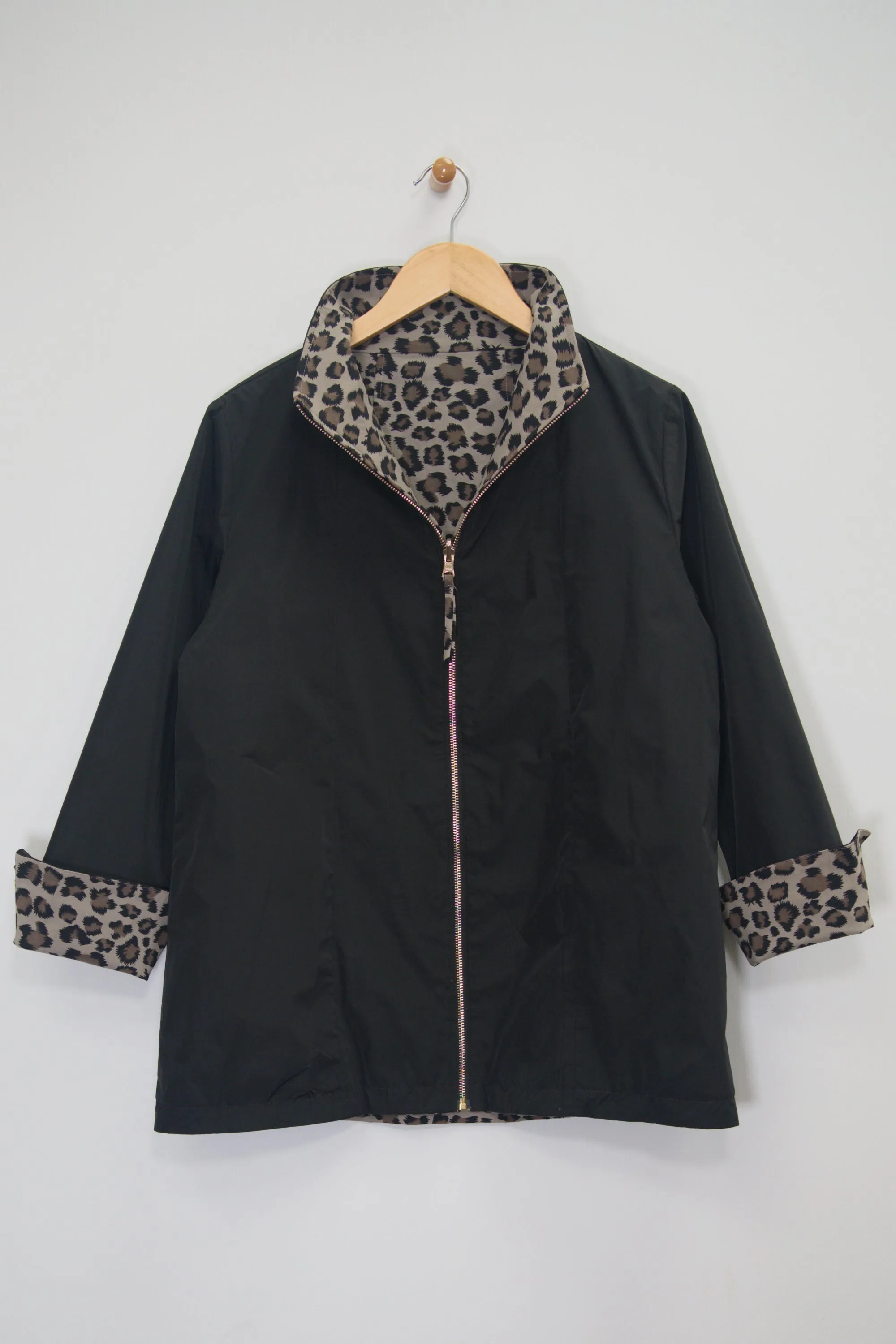 28" Reversible Print/Memory Light Zip Jacket